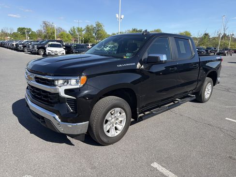 Used 2025 Chevrolet Silverado 1500 LT AWD/4WD image 12