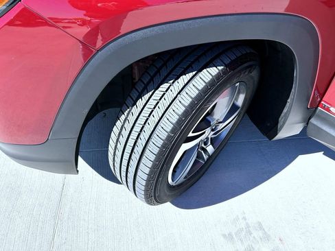 Used 2020 GMC Terrain SLT image 23