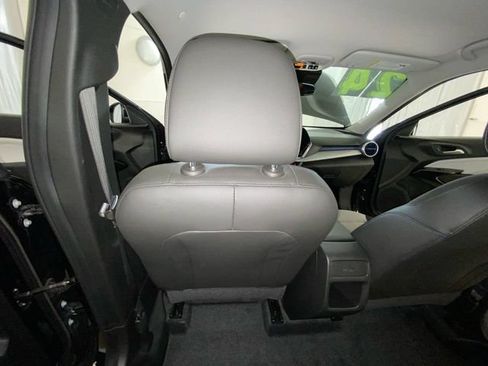 Used 2024 Chevrolet Trax LT w/ Driver Confidence Package FWD image 35