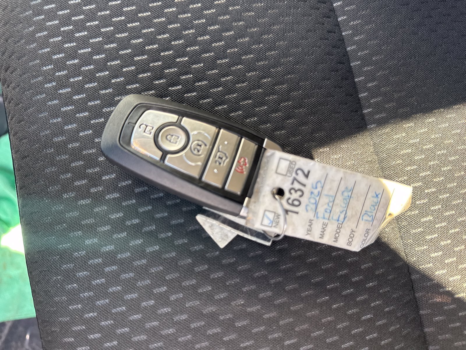 Used 2025 Ford Escape SE FWD image 29
