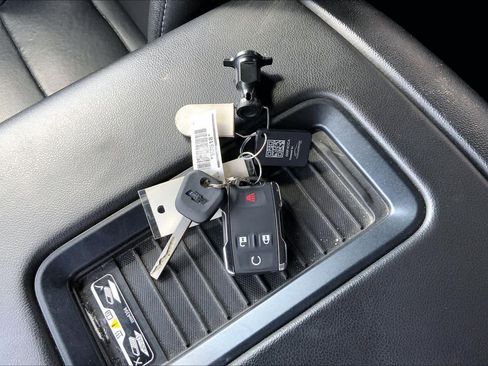 Used 2018 Chevrolet Silverado 1500 LTZ w/ Sport Package image 15