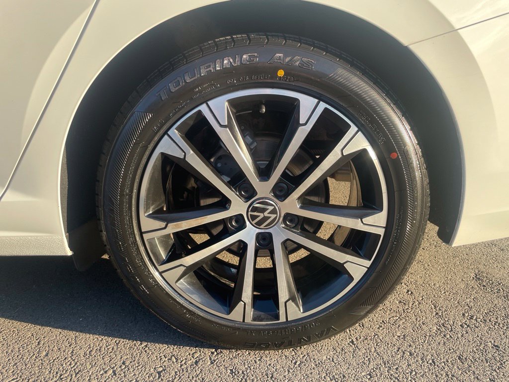Used 2023 Volkswagen Jetta Sport FWD image 11