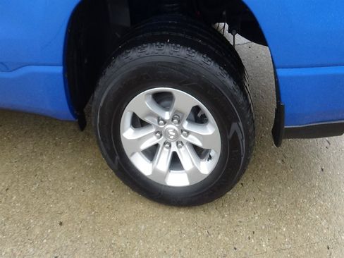 Certified 2025 RAM 1500 Tradesman AWD/4WD image 11