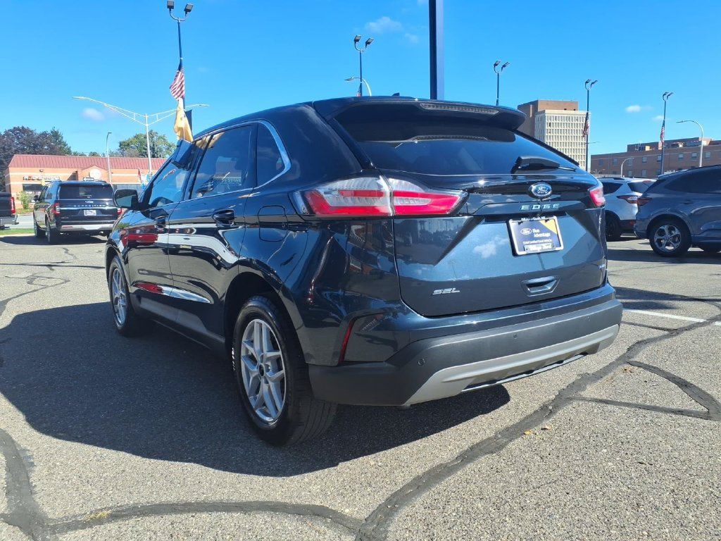 Certified 2024 Ford Edge SEL w/ Convenience Package AWD/4WD image 8