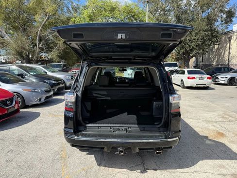 Used 2018 Toyota 4Runner Limited AWD/4WD image 17