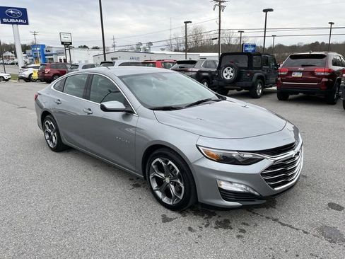 Used 2023 Chevrolet Malibu LT w/ LPO, Floor Liner Package FWD image 11