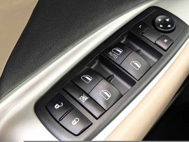 Used 2020 Dodge Journey SE w/ SE Popular Equipment Group FWD image 23