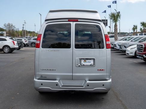 New 2026 GMC Savana 2500 w/ Driver Convenience Package image 4