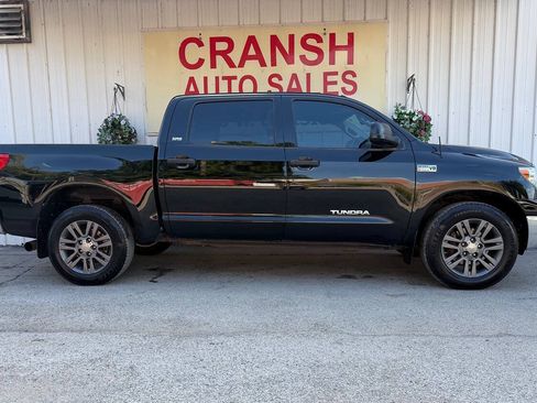 Used 2013 Toyota Tundra 2WD CrewMax w/ SR5 Pkg image 5