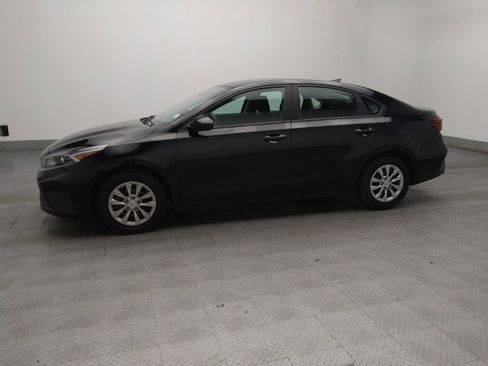 Used 2024 Kia Forte LX FWD image 2