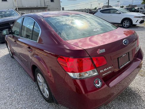 Used 2011 Subaru Legacy 2.5i Premium AWD/4WD image 7