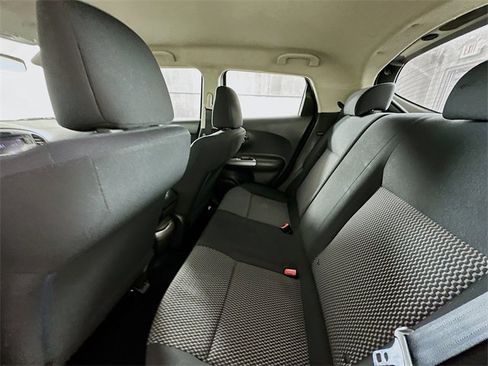 Used 2015 Nissan Juke S image 23