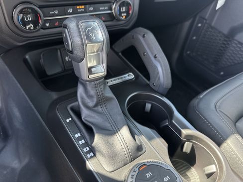 New 2026 Ford Bronco Badlands AWD/4WD image 30