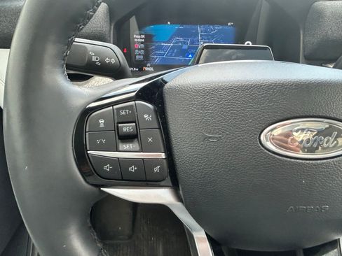 Used 2025 Ford Explorer Platinum w/ LUX Leather Package AWD/4WD image 17