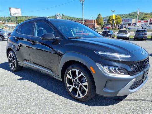 Used 2023 Hyundai Kona Limited w/ Cargo Package image 8