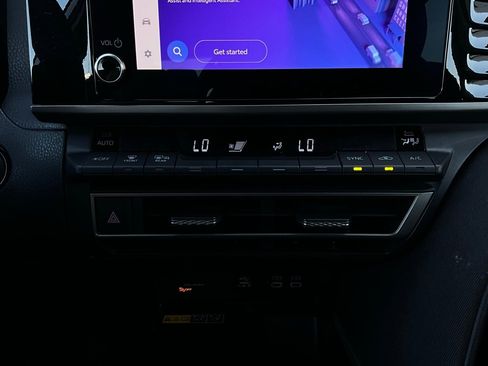 Used 2025 Toyota Camry LE image 26