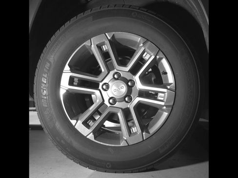 Used 2025 GMC Terrain Elevation FWD image 14