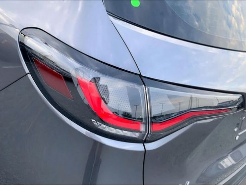 Used 2024 Honda HR-V LX image 27