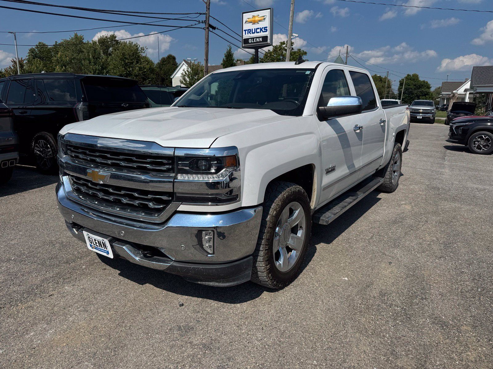 Used 2018 Chevrolet Silverado 1500 LTZ w/ Texas Edition AWD/4WD image 2