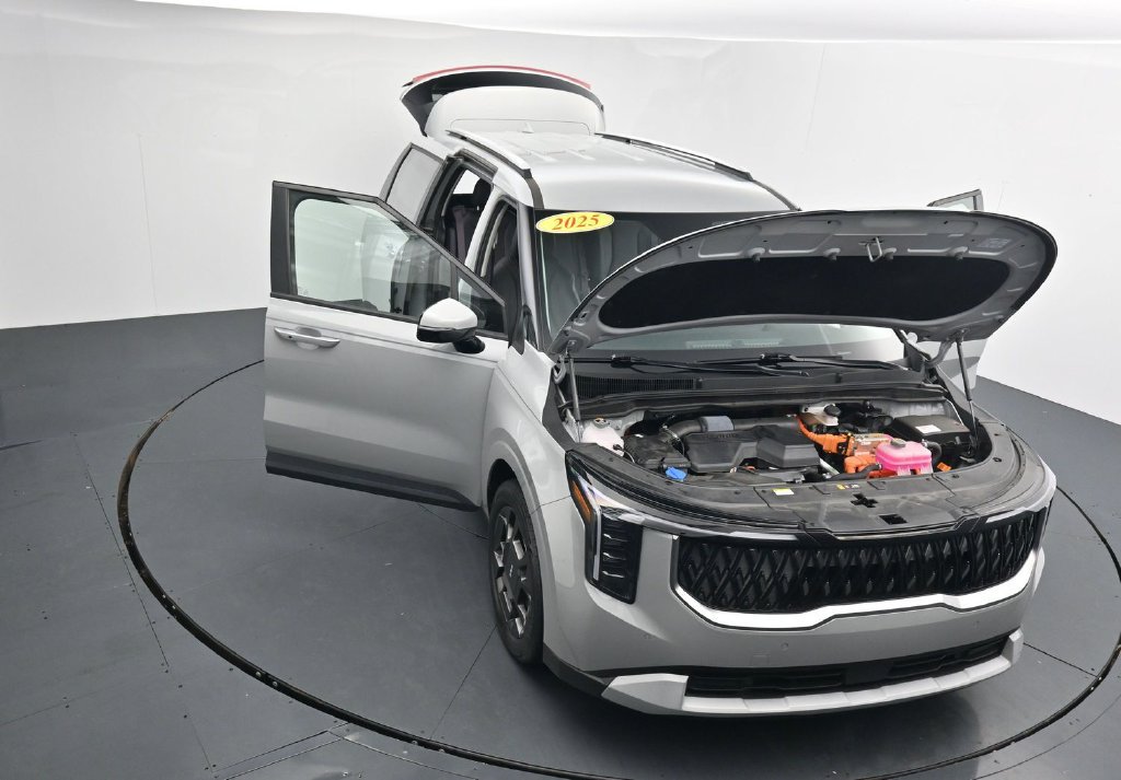 Used 2025 Kia Carnival EX FWD image 36