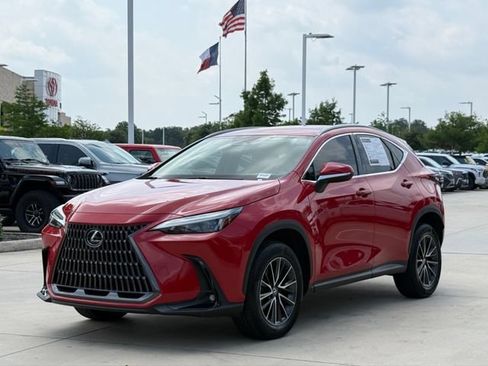 Used 2024 Lexus NX 250 FWD w/ Towing Package (2000 Lbs) image 7