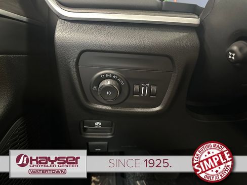 New 2026 Jeep Grand Cherokee Limited AWD/4WD image 21