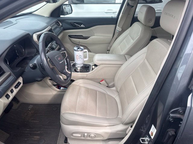 Used 2022 GMC Acadia Denali w/ Denali Ultimate Package AWD/4WD image 5