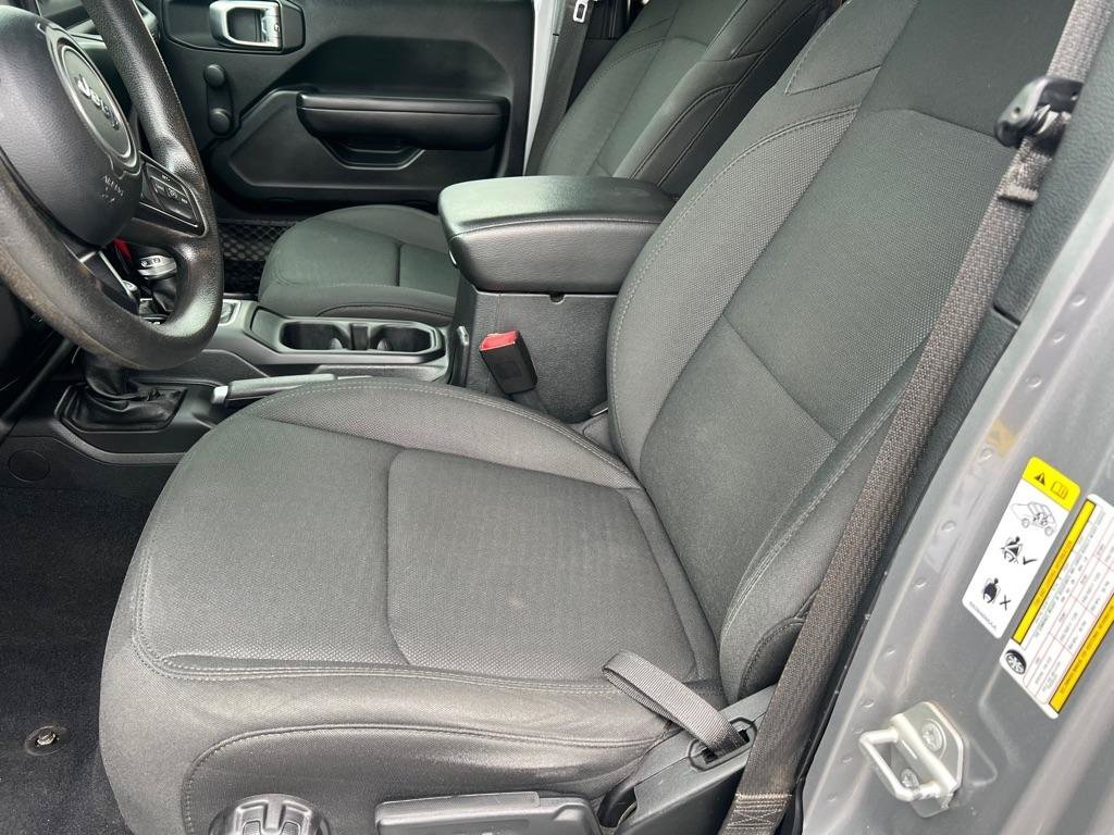 Used 2020 Jeep Wrangler Unlimited Sport AWD/4WD image 17