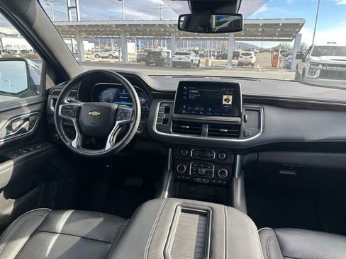 Used 2023 Chevrolet Suburban Premier AWD/4WD image 16