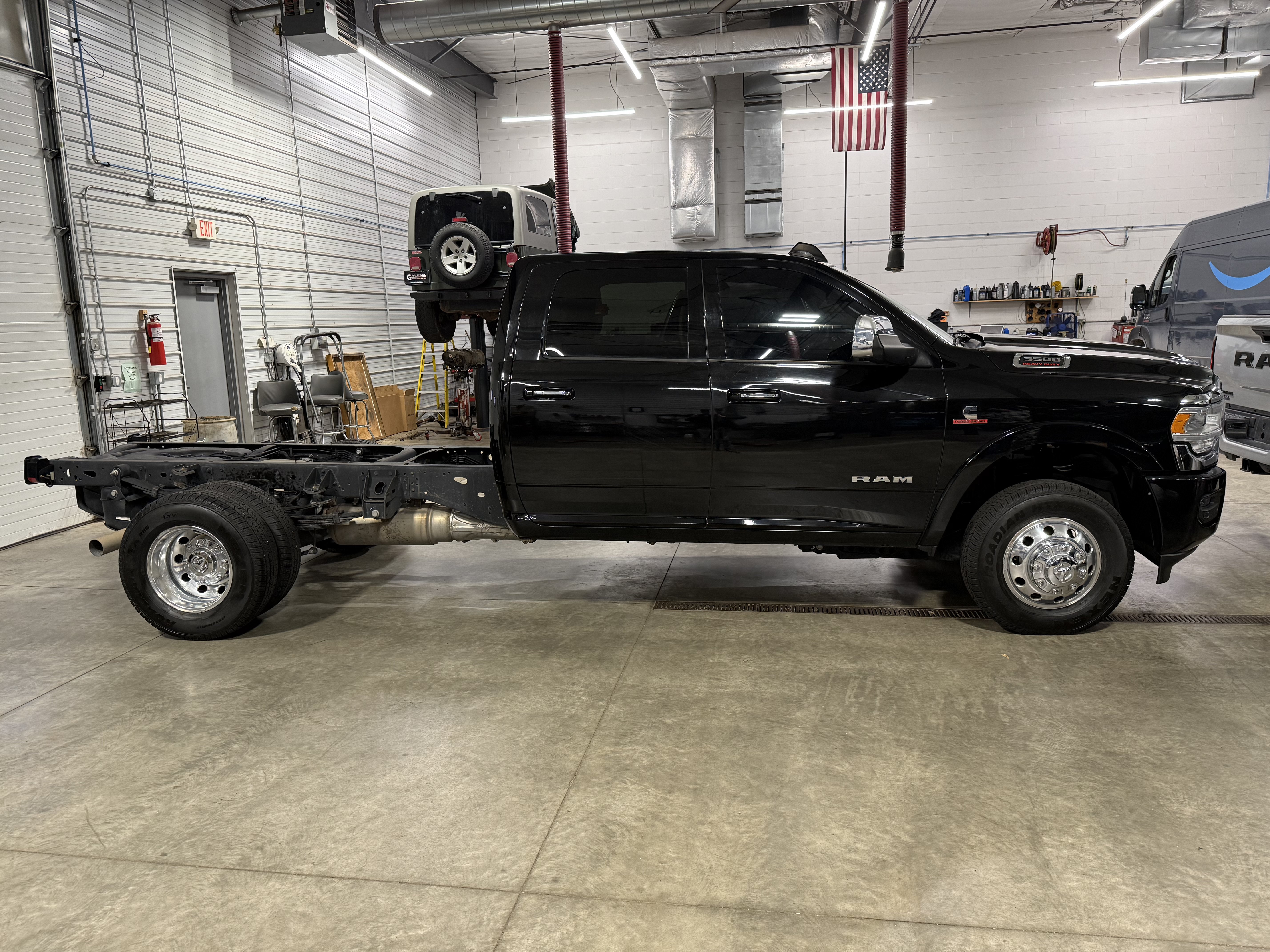 Used 2022 RAM 3500 Laramie AWD/4WD image 8