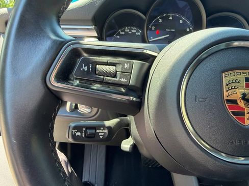 Used 2023 Porsche Macan AWD/4WD image 14