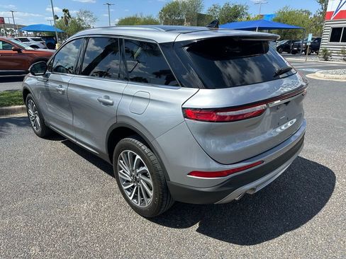 Used 2024 Lincoln Corsair Reserve w/ Equipment Group 201A FWD image 4