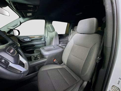 Used 2023 GMC Yukon XL SLE RWD image 14