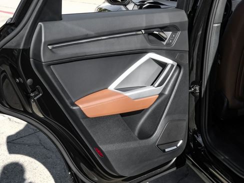 Used 2021 Audi Q3 2.0T Premium Plus w/ Premium Plus Package image 53