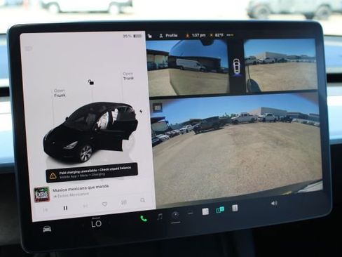 Used 2024 Tesla Model Y Long Range AWD/4WD image 18
