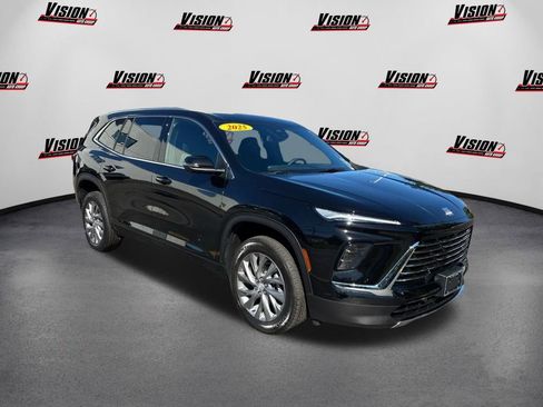 Used 2025 Buick Enclave Preferred w/ LPO, All-Weather Package image 3