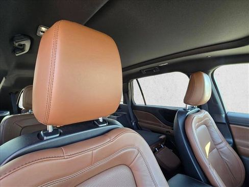 Used 2023 Lincoln Aviator Reserve w/ Equipment Group 201A AWD/4WD image 14