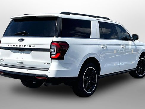 Used 2024 Ford Expedition Max Limited AWD/4WD image 11