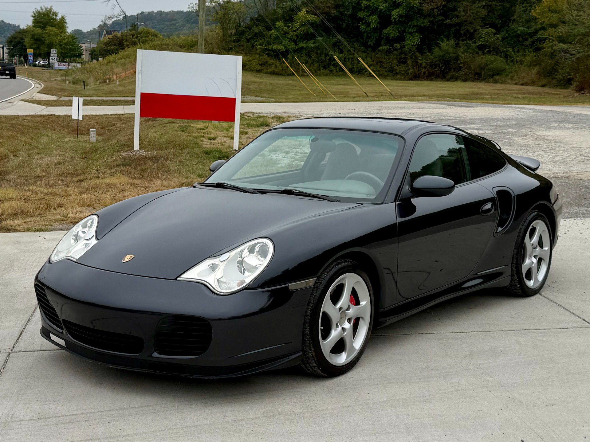 Used 2004 Porsche 911 Turbo AWD/4WD image 2