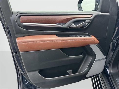Used 2024 GMC Yukon XL Denali Ultimate image 19