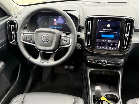 New 2026 Volvo XC40 B5 Core w/ Protection Package Premier image 11