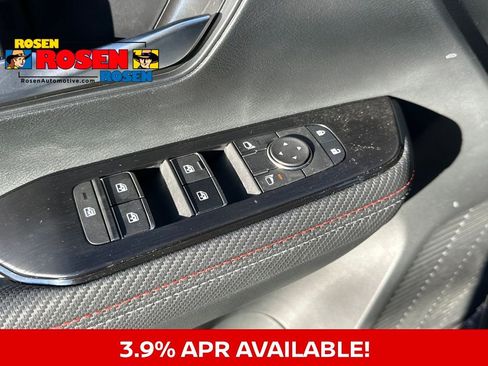 New 2025 Nissan Kicks SR image 9