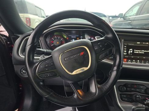 Used 2022 Dodge Challenger R/T w/ Plus Package image 9