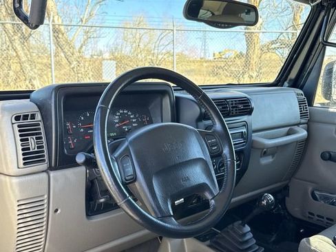 Used 2003 Jeep Wrangler Sahara image 19