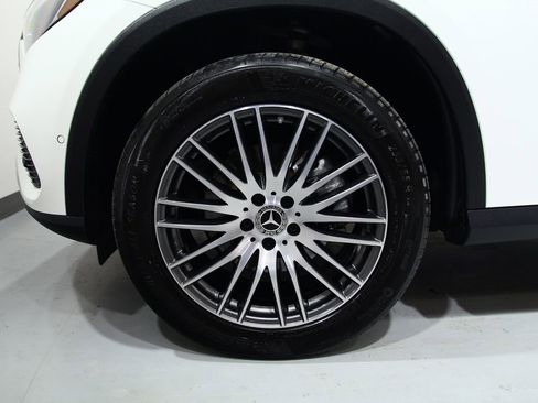 Certified 2023 Mercedes-Benz GLC 300 4MATIC image 18