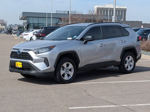 Certified 2021 Toyota RAV4 LE image 3