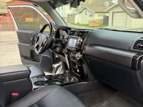 Used 2019 Toyota 4Runner TRD Off-Road Premium image 2