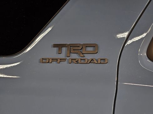 Certified 2025 Toyota 4Runner TRD Off-Road Premium w/ Tow Technology Package AWD/4WD image 39