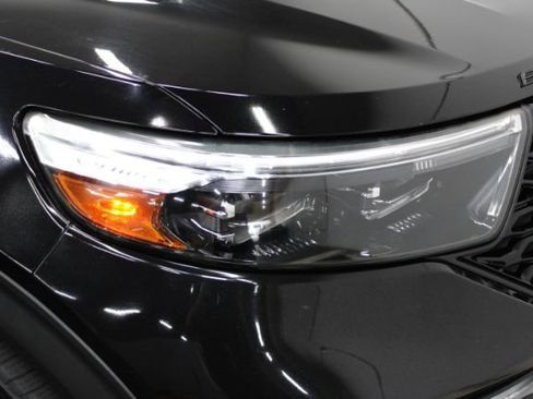 Used 2020 Ford Explorer ST w/ Premium Technology Package image 33