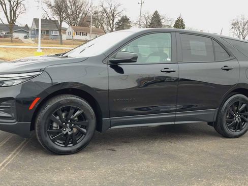 Used 2024 Chevrolet Equinox LS w/ LS Convenience Package image 7